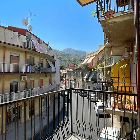 Ihre Ferienwohnung Mit Blick Aufs Meer Gioiosa Marea