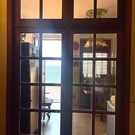 Ihre Ferienwohnung Mit Blick Aufs Meer Gioiosa Marea