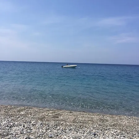 Ihre Ferienwohnung Mit Blick Aufs Meer Gioiosa Marea